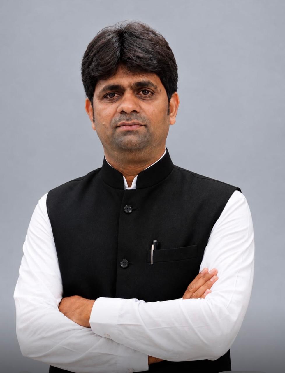 श्री. शेखर विलास निकम